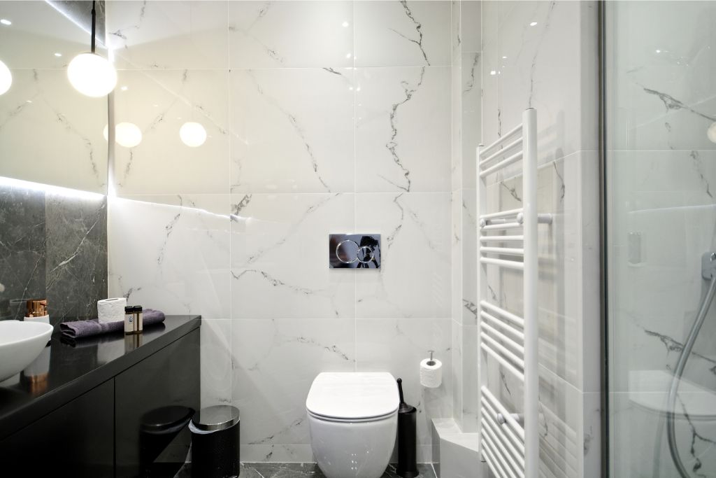 Urban Melodies Apartment Bathroom